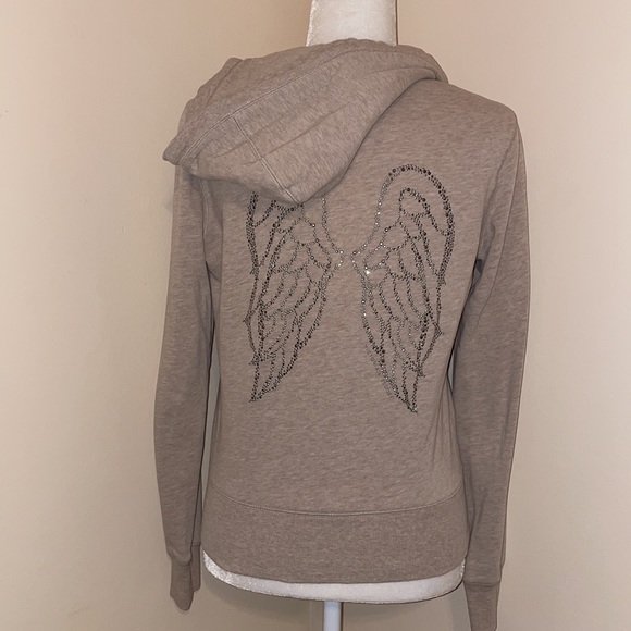 Victoria’s every fashion show angle wing hoodie - Picture 15 of 15